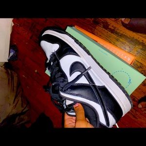Panda dunk size 8.5